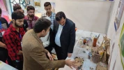 بازدید ریاست محترم سازمان جهاد کشاورزی از غرفه آموزشکده کشاورزی