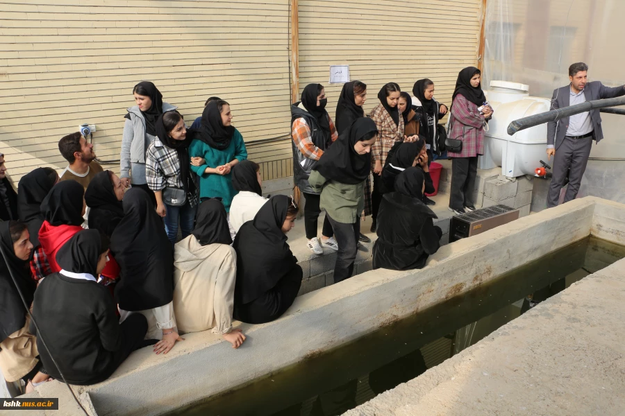 بازدید دانشجویان مرکز دختران جونقان دانشگاه ملی مهارت استان چهارمحال و بختیاری از مرکز کشاورزی 7